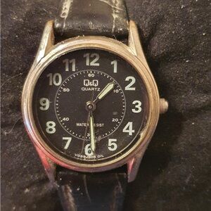 🦋10/$20🦋 Q&Q Silver/Black Leather Women's Watch